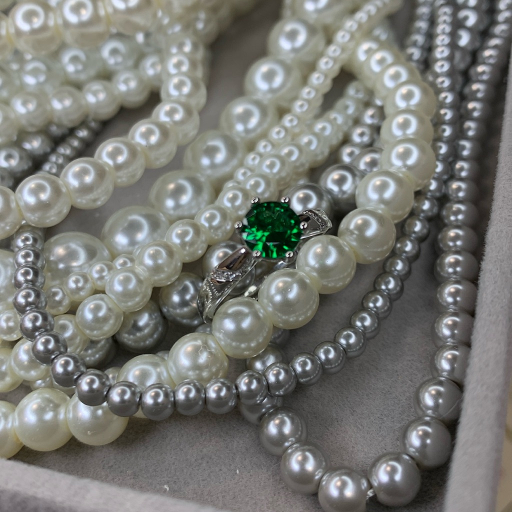 122 Muzo Green Carat Gemstone Ring